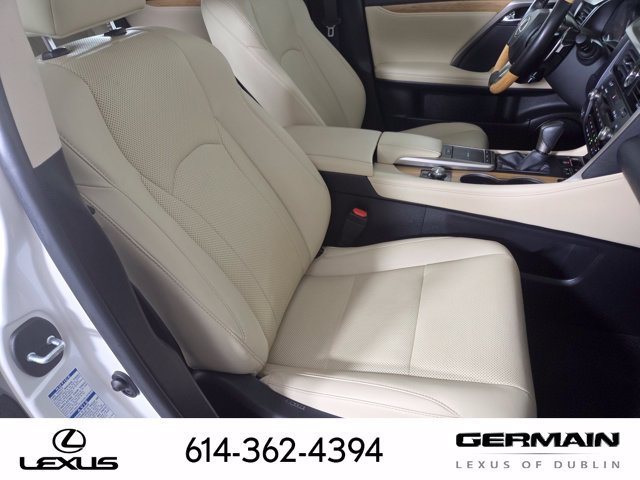 Certified 2022 Lexus RX 350L Premium w/ Premium Package AWD/4WD image 27