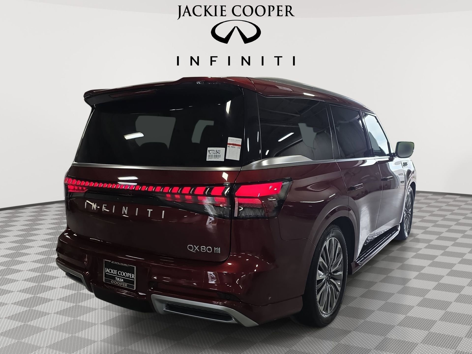 Certified 2025 INFINITI QX80 Sensory AWD/4WD image 5