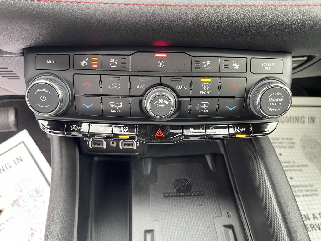 Used 2024 Dodge Durango GT image 26