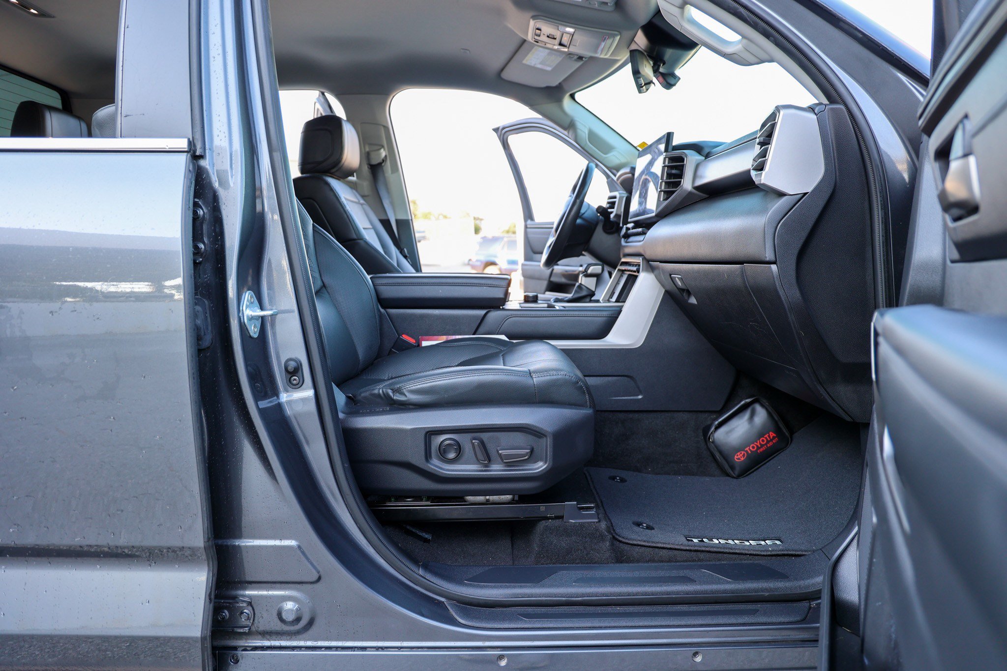 Used 2024 Toyota Tundra Limited RWD image 42