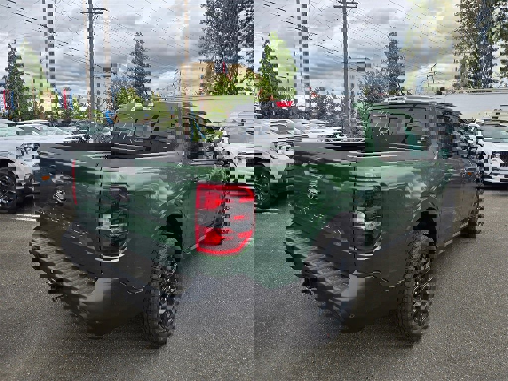 New 2025 Ford Maverick Lariat w/ Black Appearance Package image 5