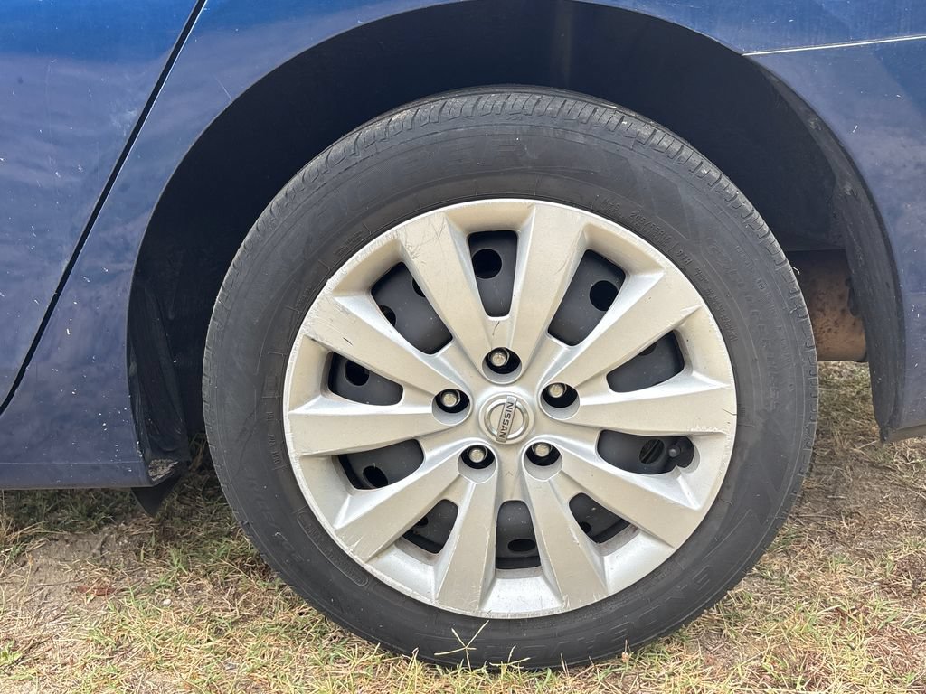 Used 2019 Nissan Sentra S FWD image 5