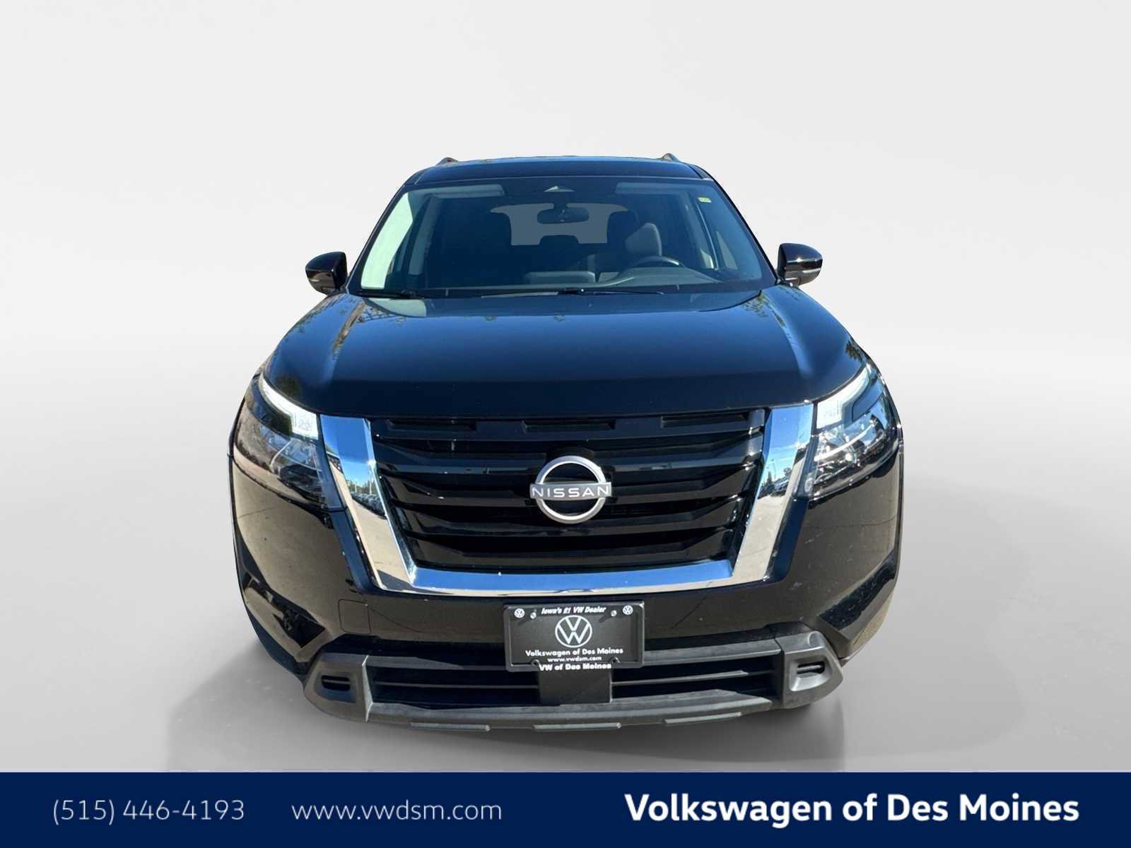 Used 2025 Nissan Pathfinder SV image 7