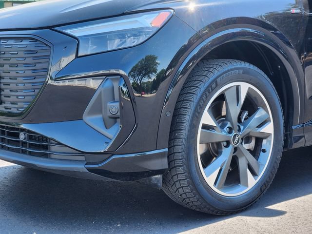 Used 2024 Audi Q4 e-tron Premium Plus w/ Premium Plus AWD/4WD image 7
