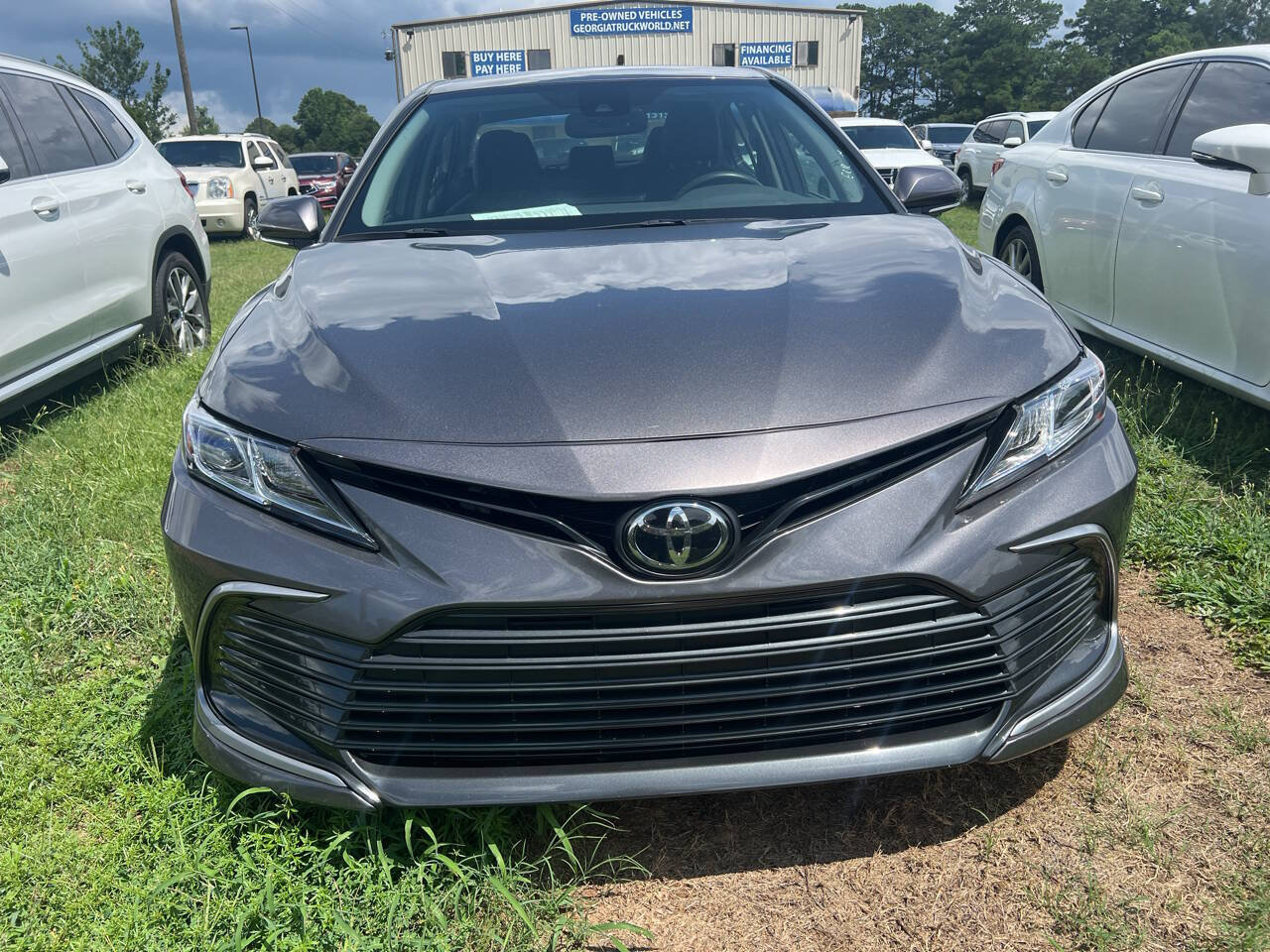 Used 2024 Toyota Camry LE w/ Convenience Package FWD image 3