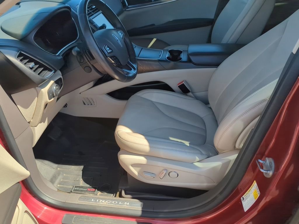 Used 2016 Lincoln MKX Select image 31