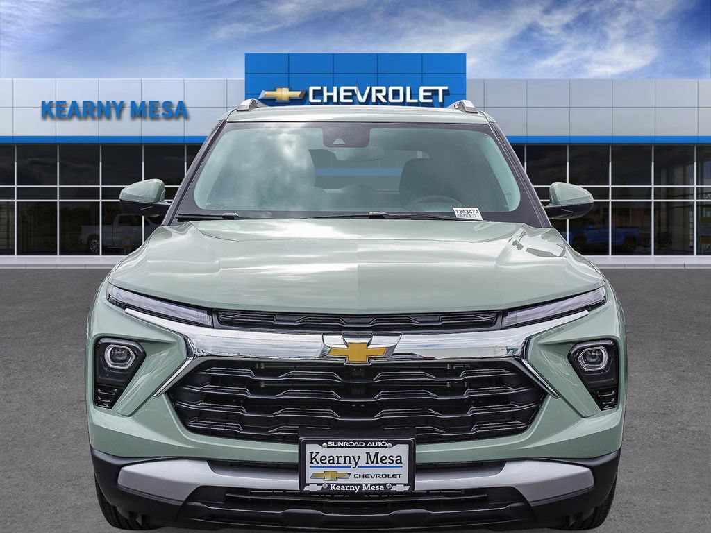 New 2026 Chevrolet TrailBlazer LT w/ LT Cold Weather Package FWD image 2