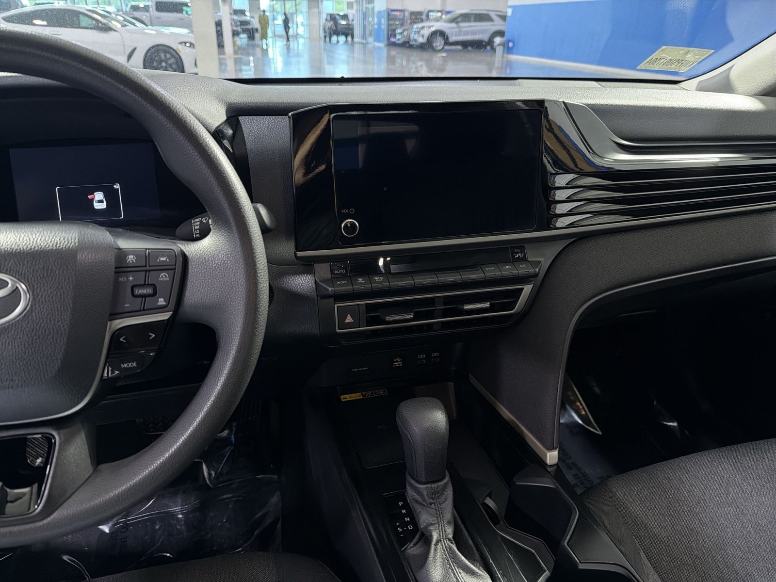 Used 2025 Toyota Camry LE FWD image 17