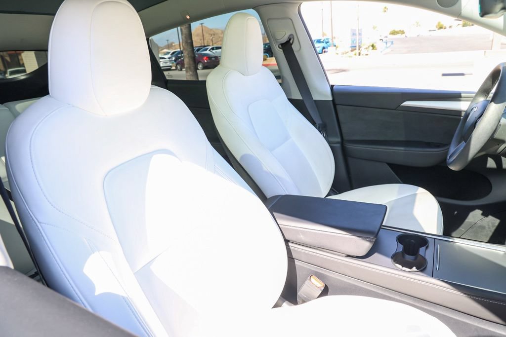 Used 2024 Tesla Model Y Long Range AWD/4WD image 22