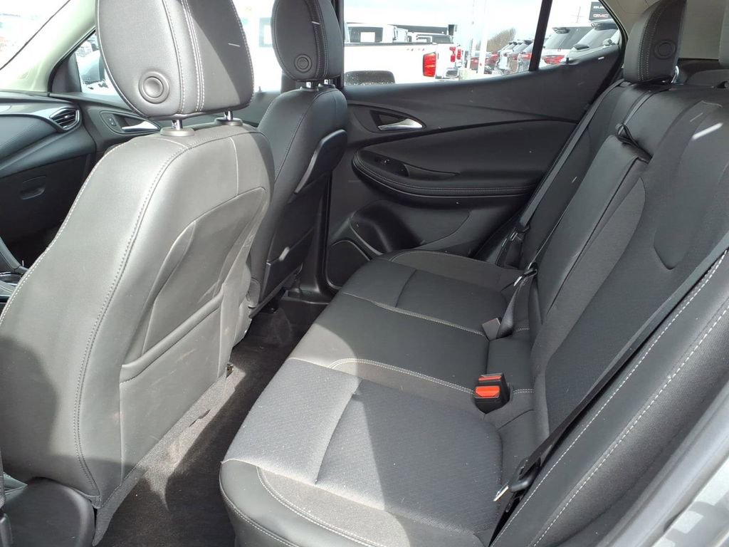 Used 2023 Buick Encore GX Select image 9