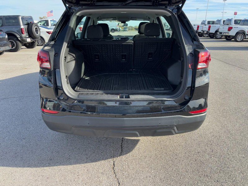 Used 2022 Chevrolet Equinox LS w/ LPO, Floor Liner Package image 4