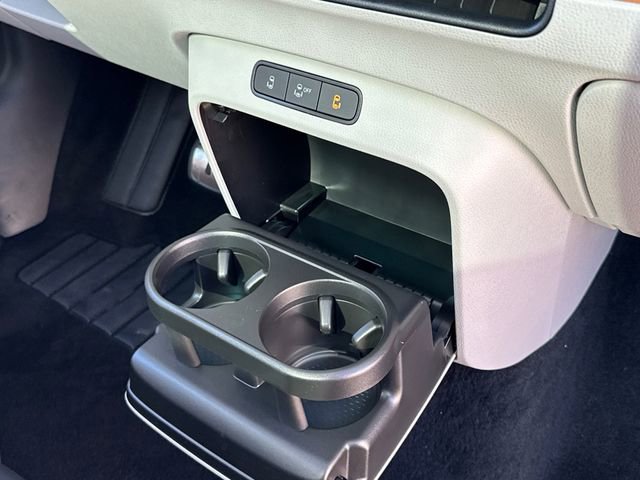 New 2025 Volkswagen ID. Buzz 1st Edition image 23