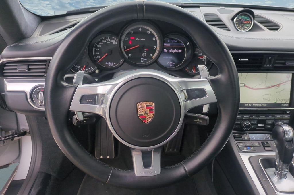 Used 2015 Porsche 911 Turbo image 27