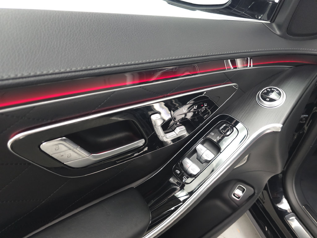Used 2025 Mercedes-Benz S 580 4MATIC Sedan image 6
