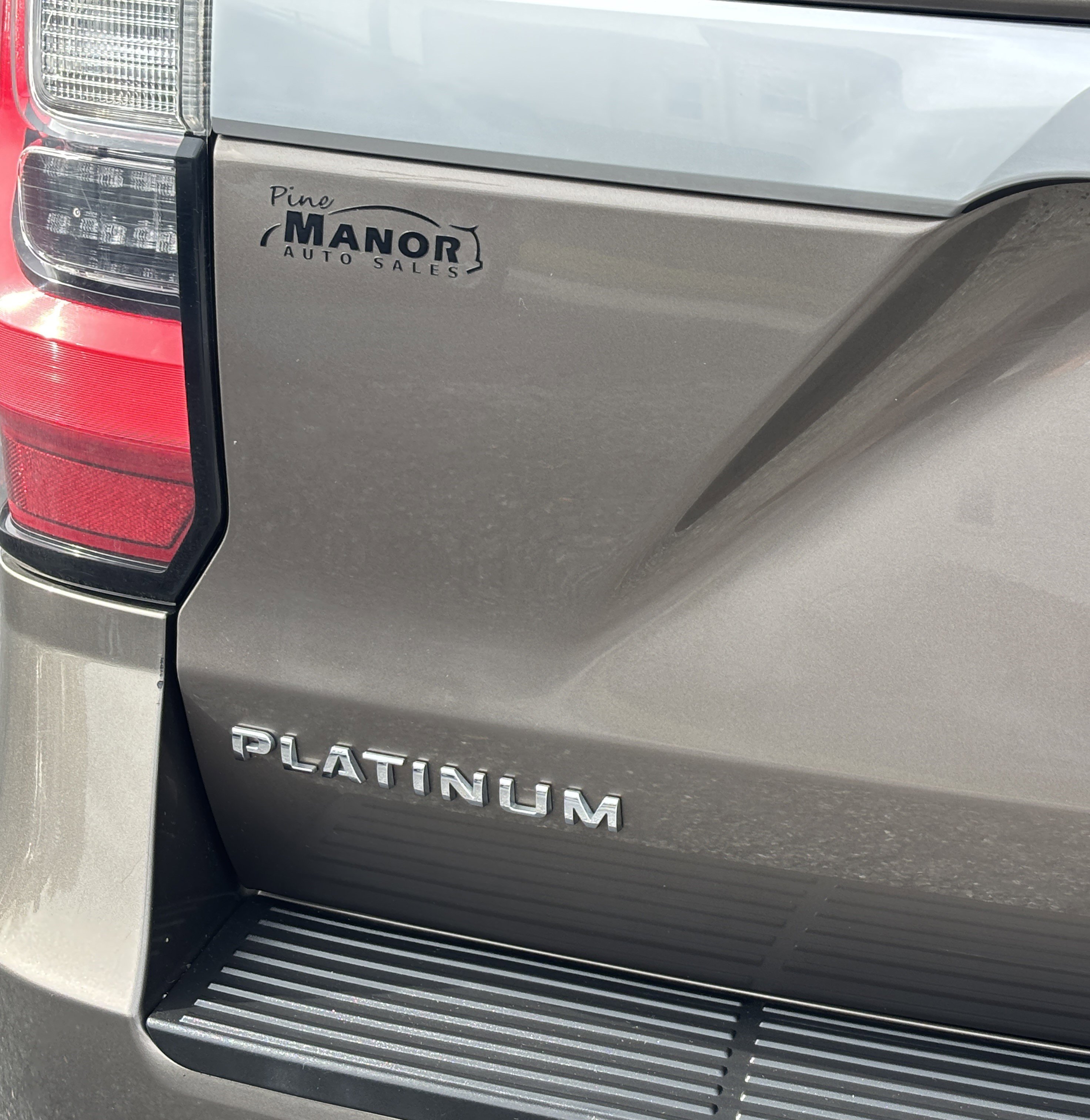 Used 2018 Ford Expedition Max Platinum image 38