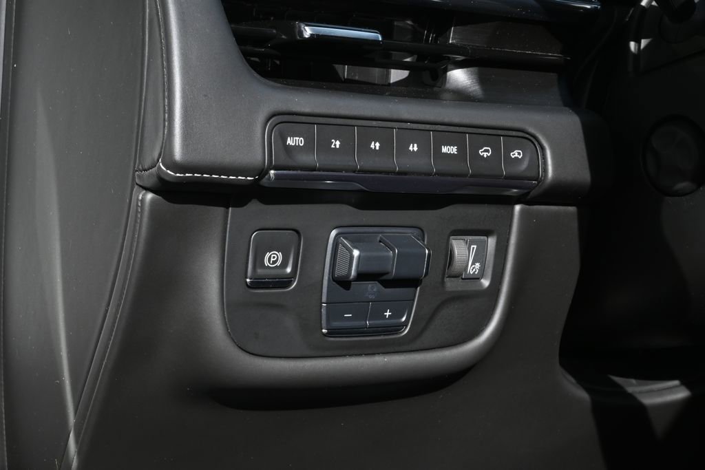 Used 2021 Cadillac Escalade Sport Platinum w/ Heavy-Duty Trailer Package image 28