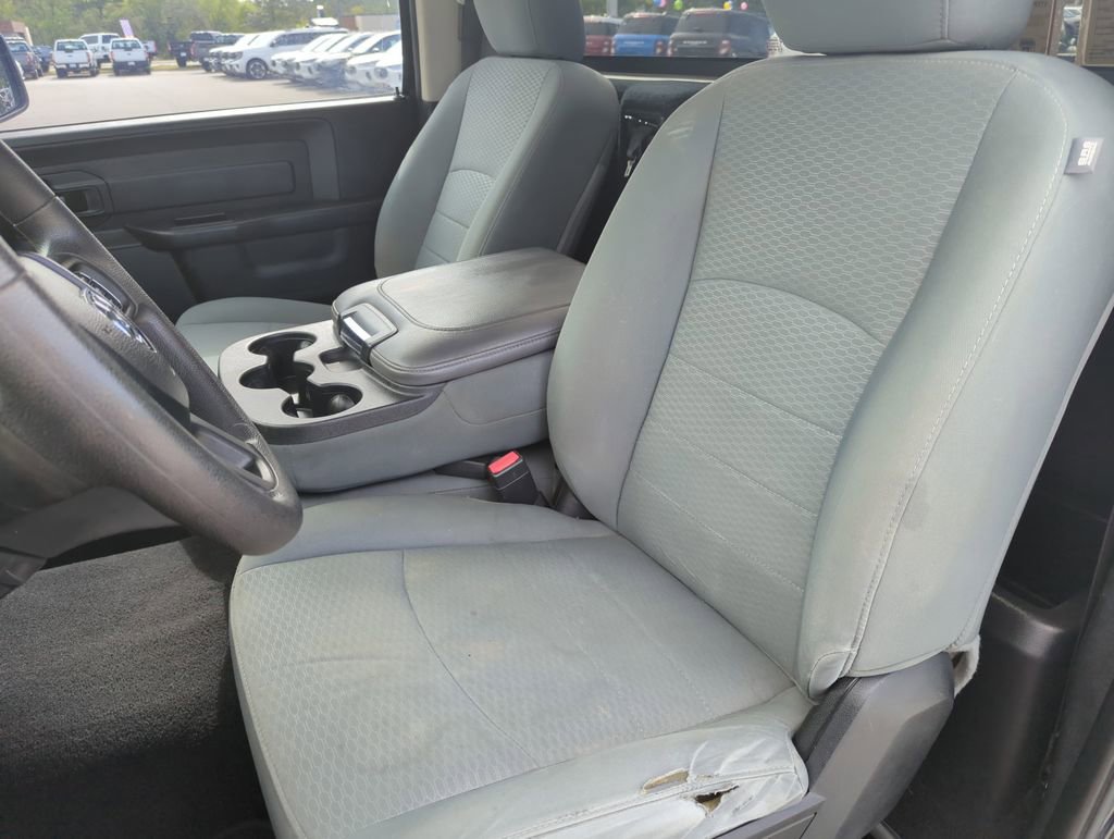 Used 2015 RAM 1500 Express RWD image 12