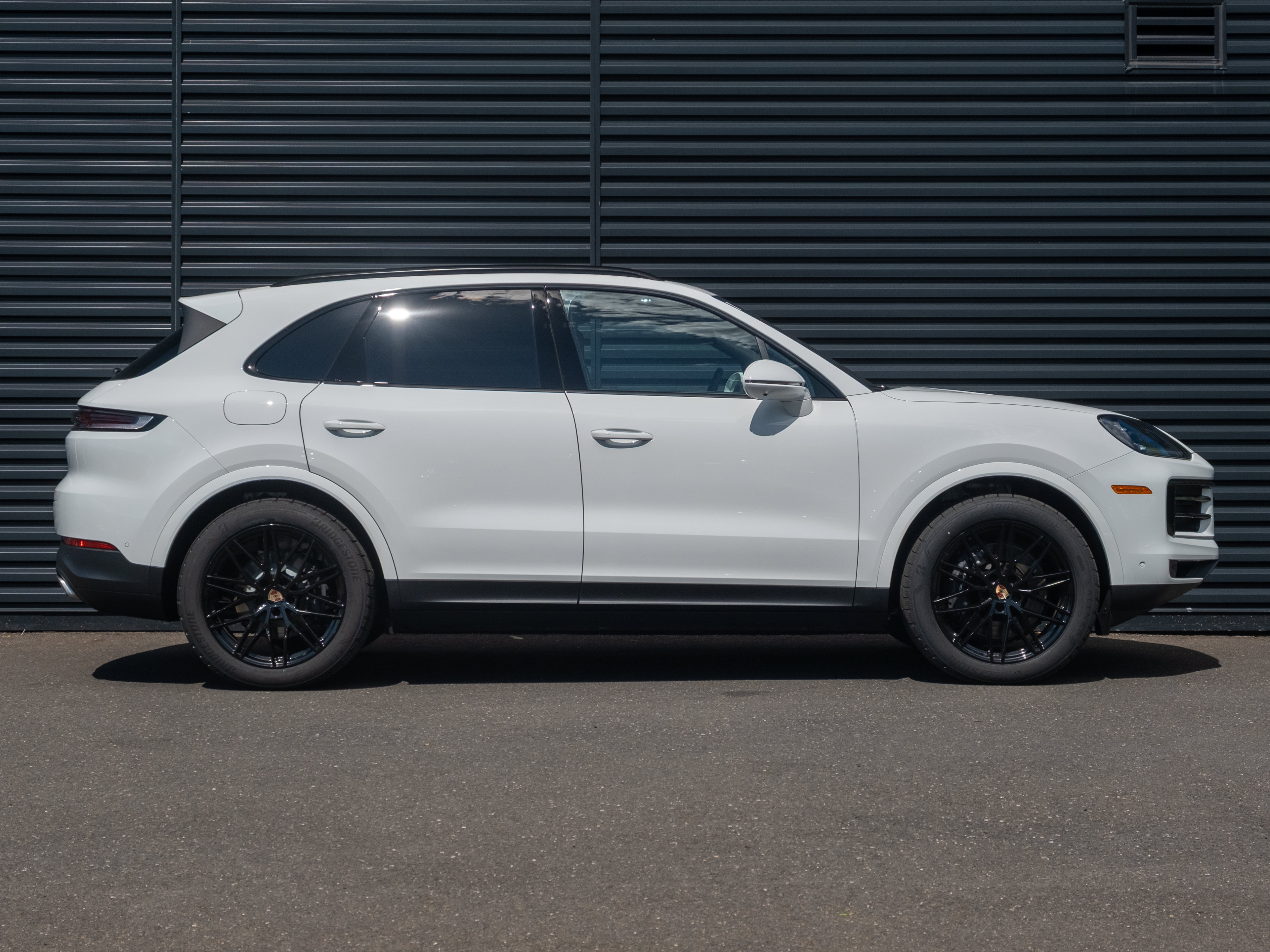 New 2026 Porsche Cayenne AWD/4WD image 9