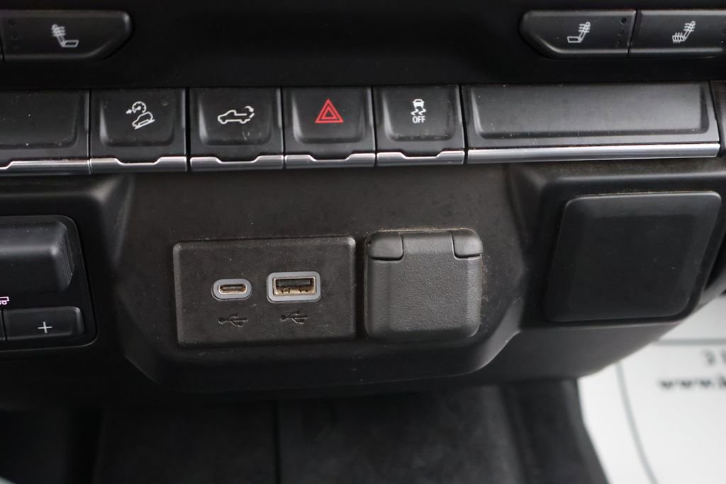 Used 2022 Chevrolet Silverado 2500 LT w/ Convenience Package image 29
