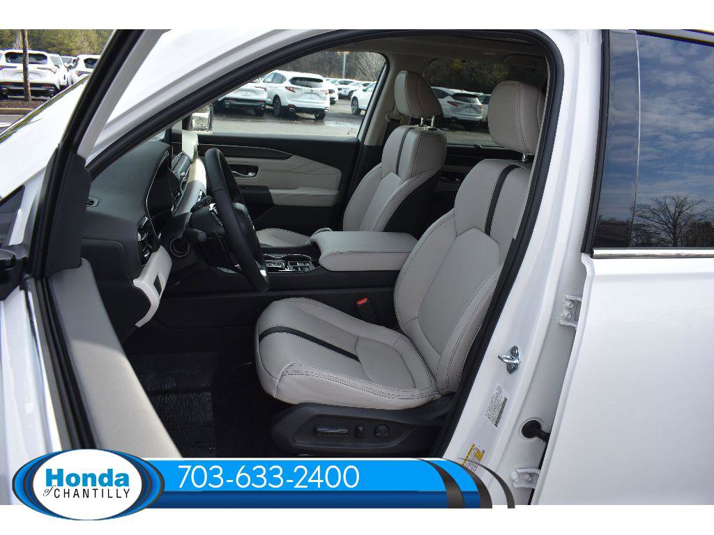 New 2026 Honda Pilot Touring image 27