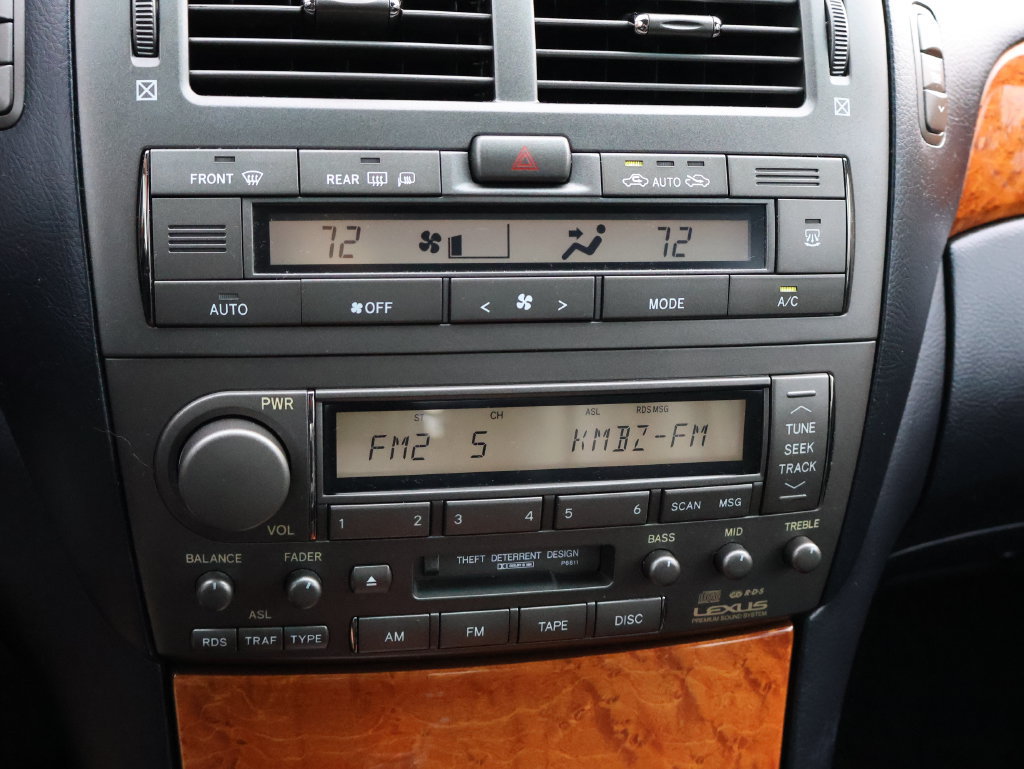Used 2002 Lexus LS 430 RWD image 19