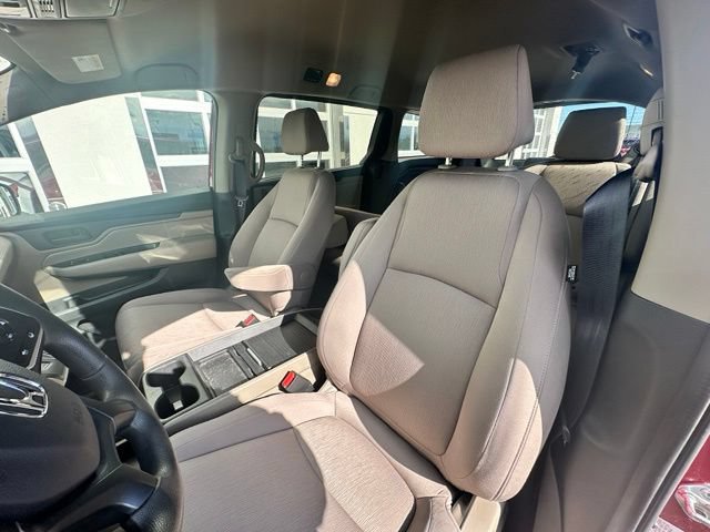 Used 2024 Honda Odyssey EX image 5