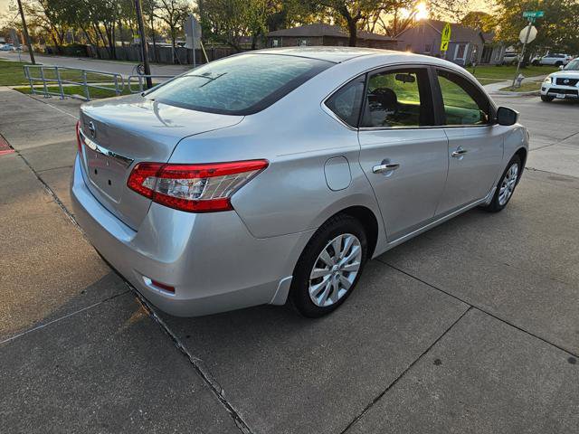 Used 2015 Nissan Sentra S image 5