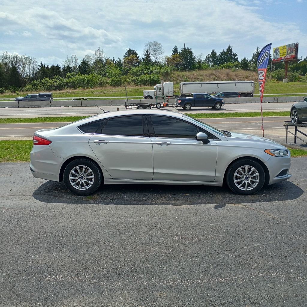 Used 2017 Ford Fusion S image 6
