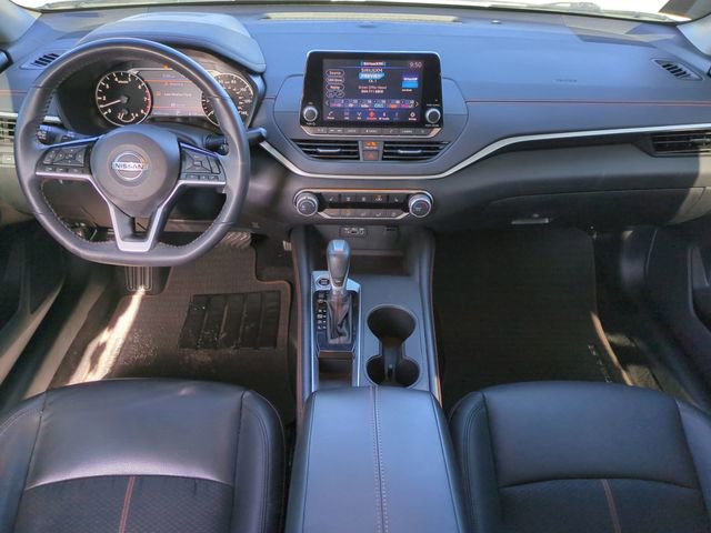 Used 2021 Nissan Altima 2.5 SR w/ SR Premium Package image 16