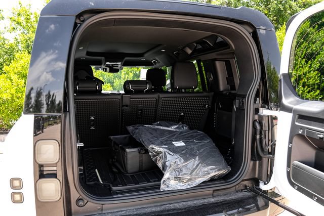 New 2026 Land Rover Defender 110 X-Dynamic SE AWD/4WD image 64