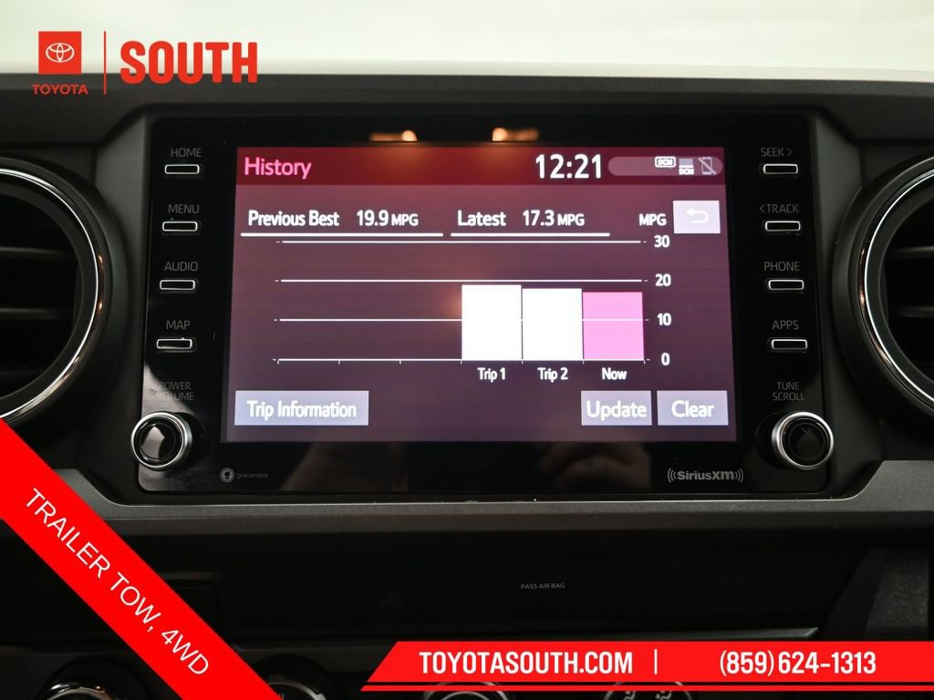 Used 2020 Toyota Tacoma TRD Off-Road image 16