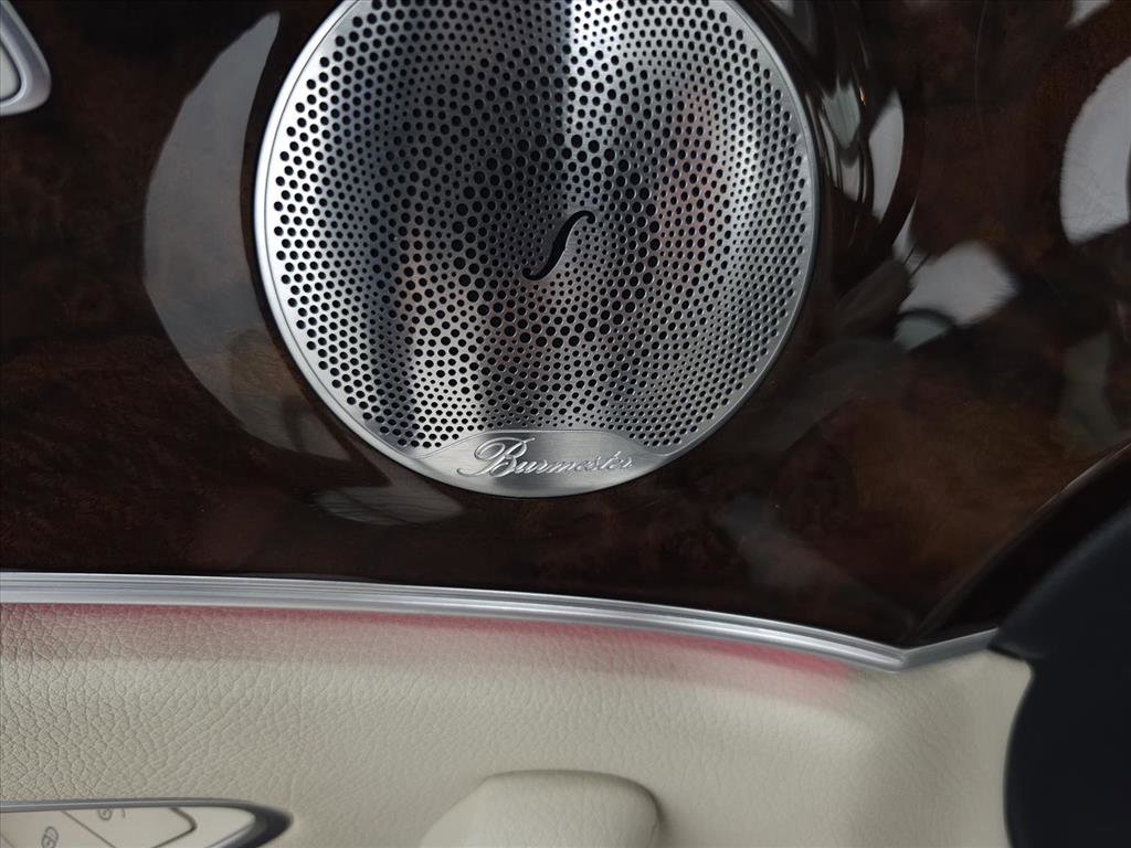 Used 2017 Mercedes-Benz E 300 4MATIC image 13