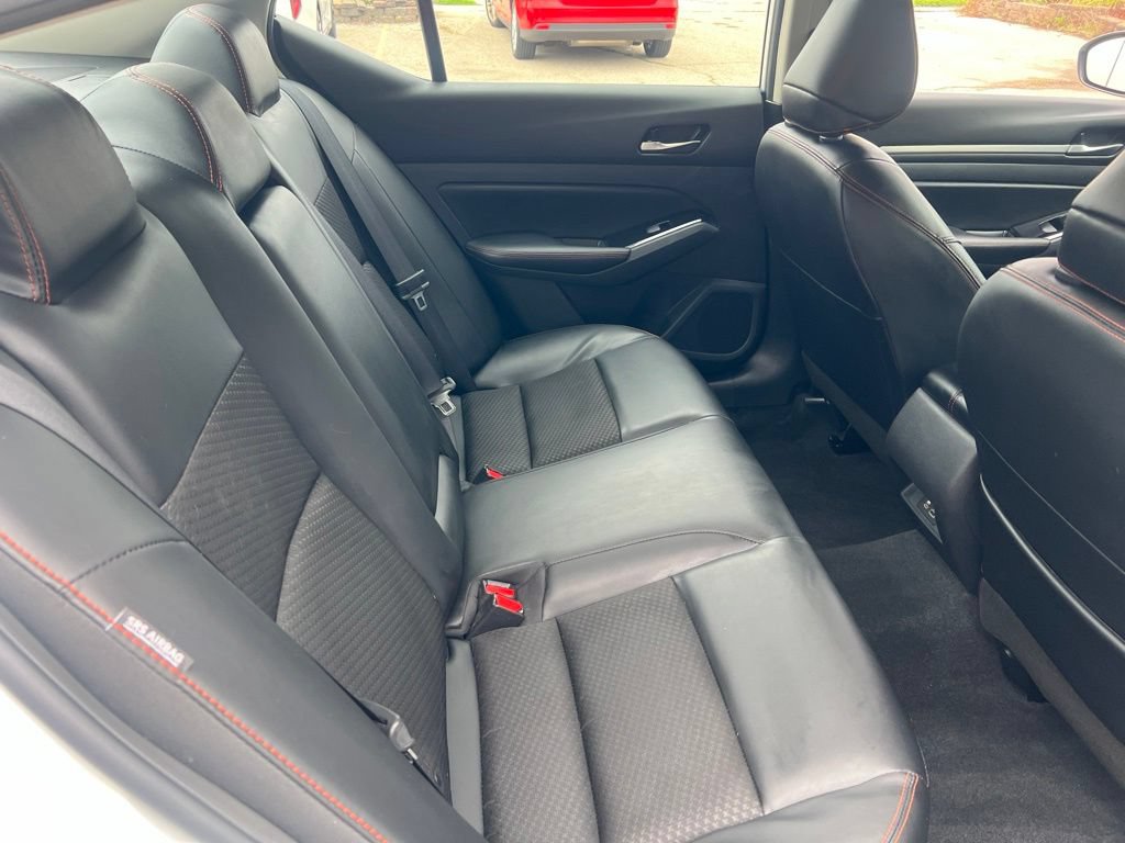 Used 2024 Nissan Altima 2.5 SR FWD image 13