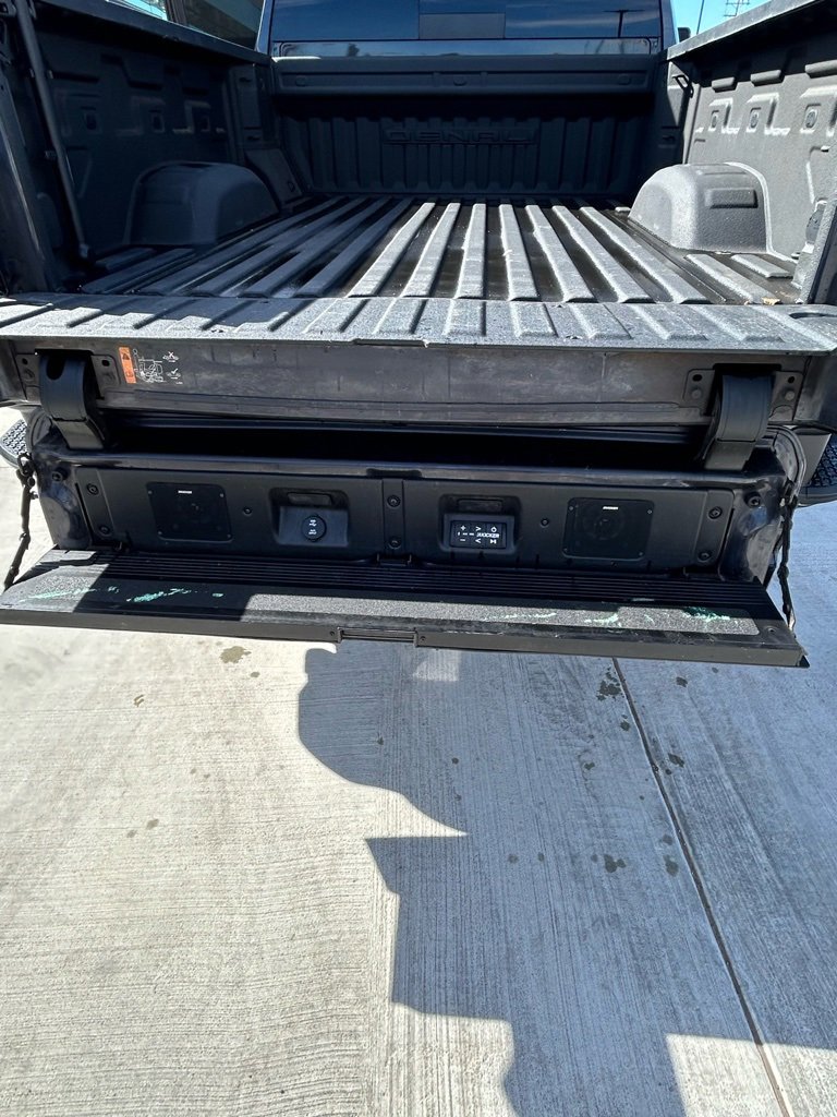 Used 2024 GMC Sierra 2500 Denali Ultimate image 17