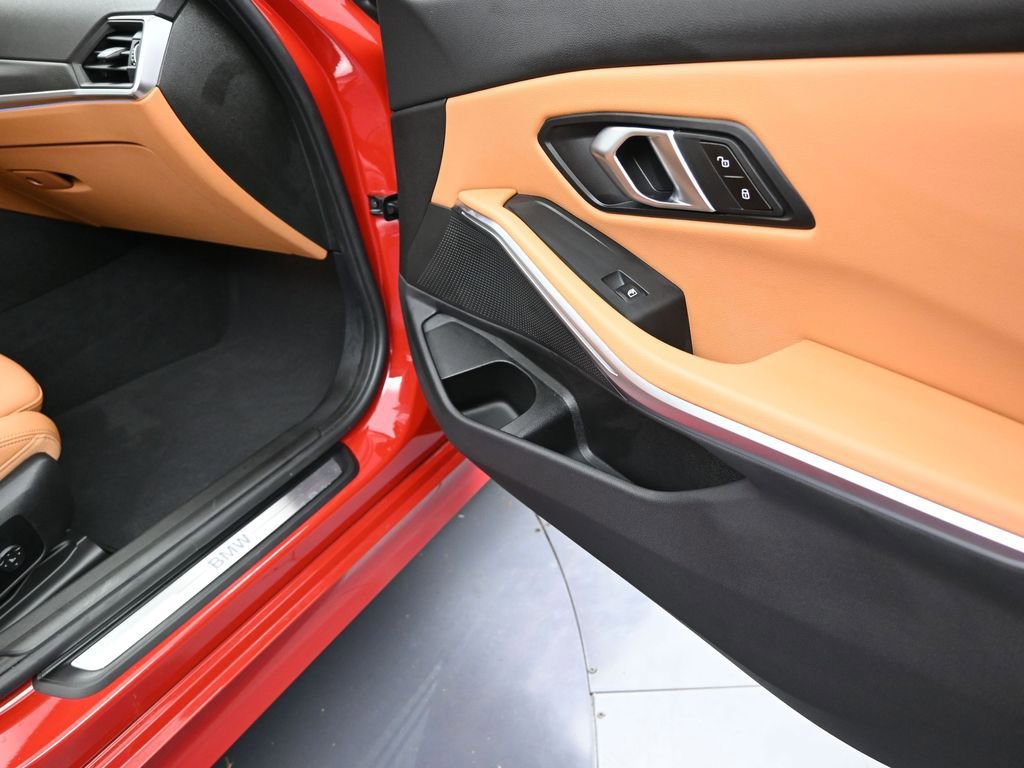 Certified 2024 BMW 330i Sedan image 23