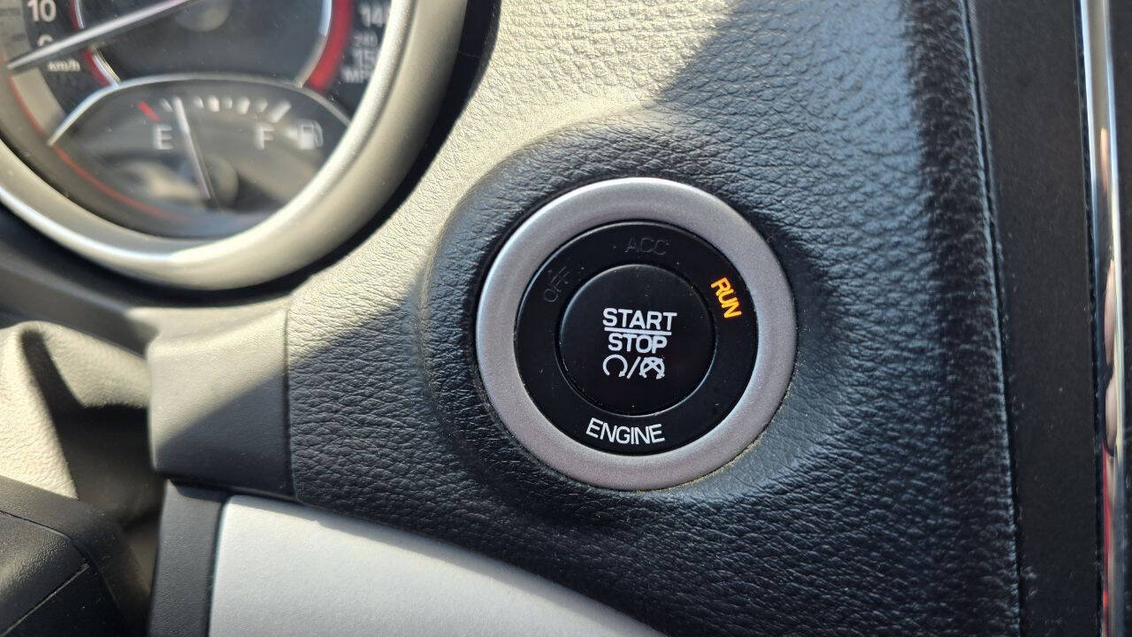 Used 2014 Dodge Journey SXT FWD image 19