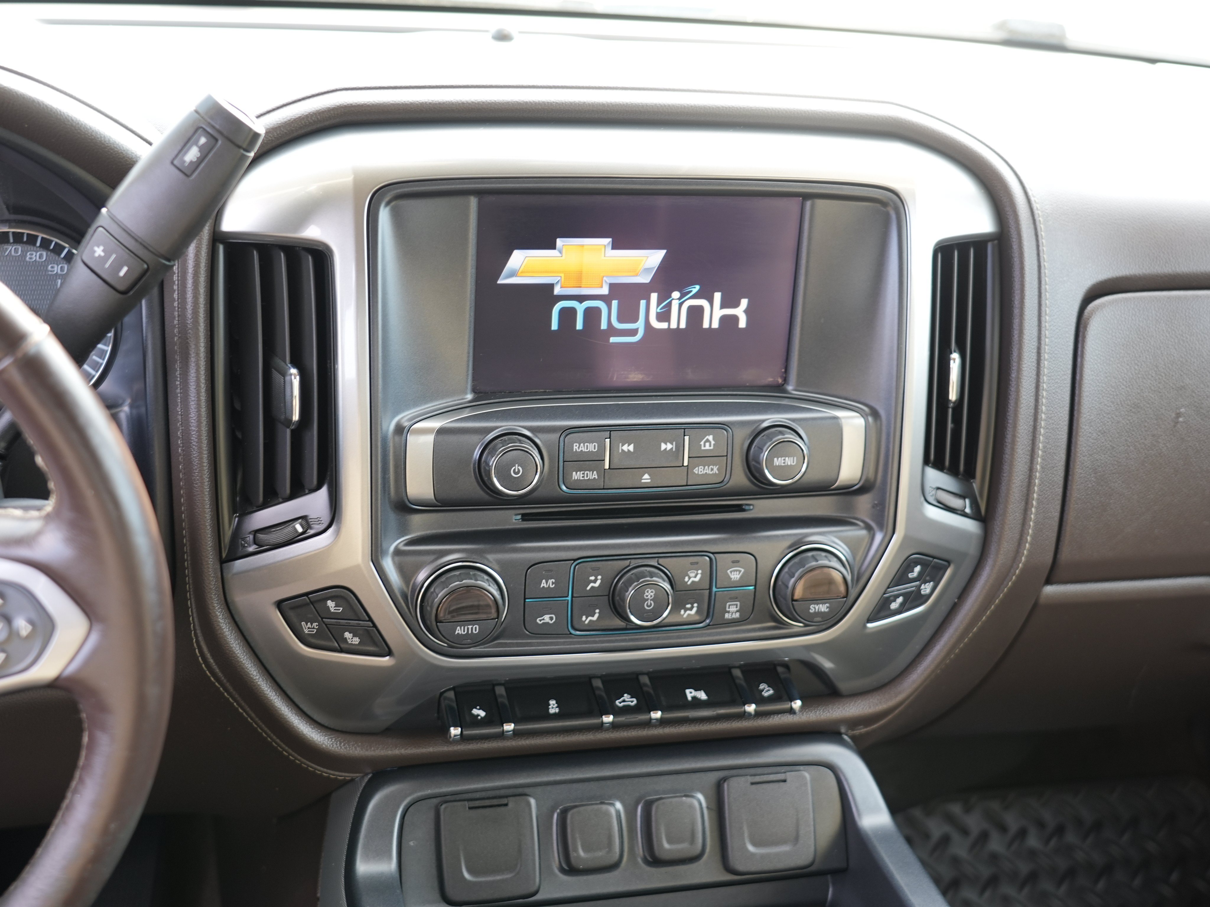 Used 2014 Chevrolet Silverado 1500 LTZ Z71 w/ LTZ Plus Package AWD/4WD image 20