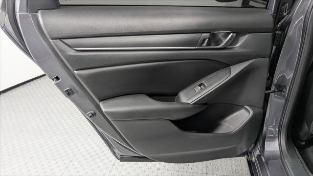 Used 2020 Honda Accord EX image 17