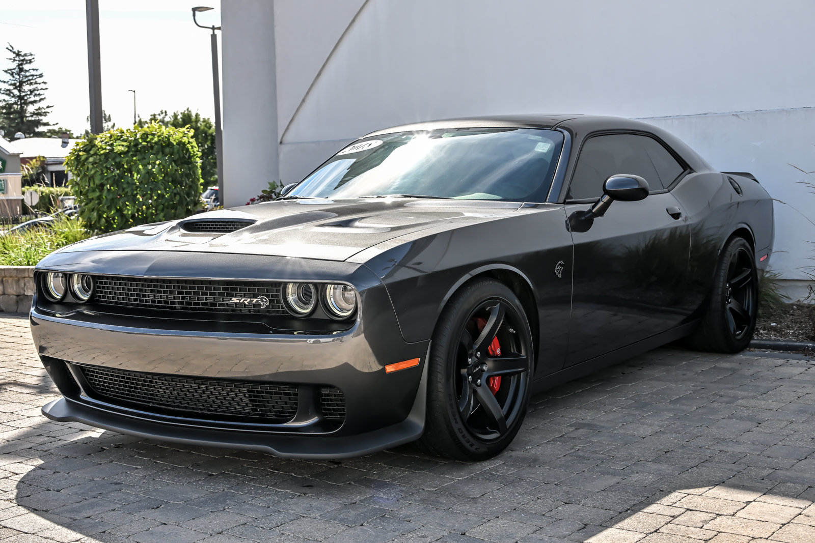 Used 2018 Dodge Challenger SRT Hellcat RWD image 3