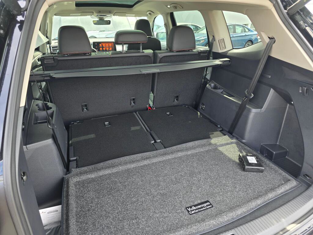 New 2026 Volkswagen Atlas Peak Edition AWD/4WD image 16