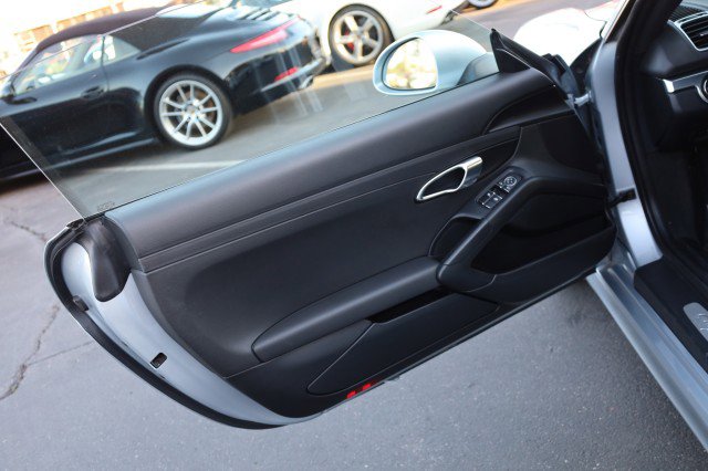 Used 2016 Porsche Cayman image 21