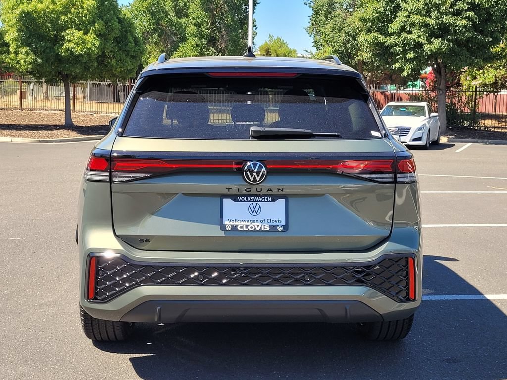 New 2026 Volkswagen Tiguan SE R-Line FWD image 6