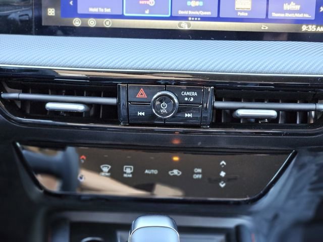 New 2026 Nissan Kicks SR image 23