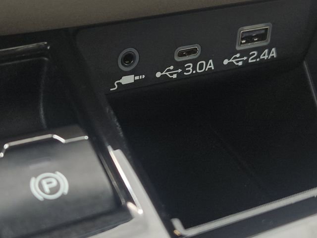 Used 2023 Subaru Legacy Limited AWD/4WD image 29