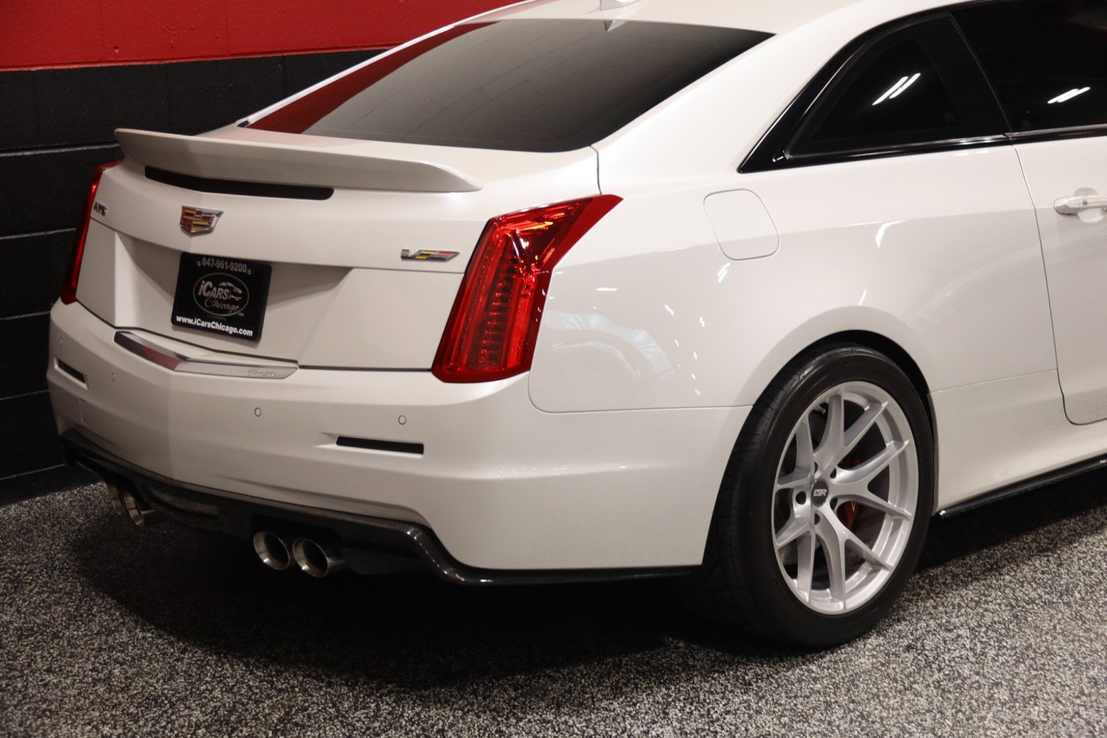 Used 2016 Cadillac ATS V w/ Carbon Fiber Package image 10