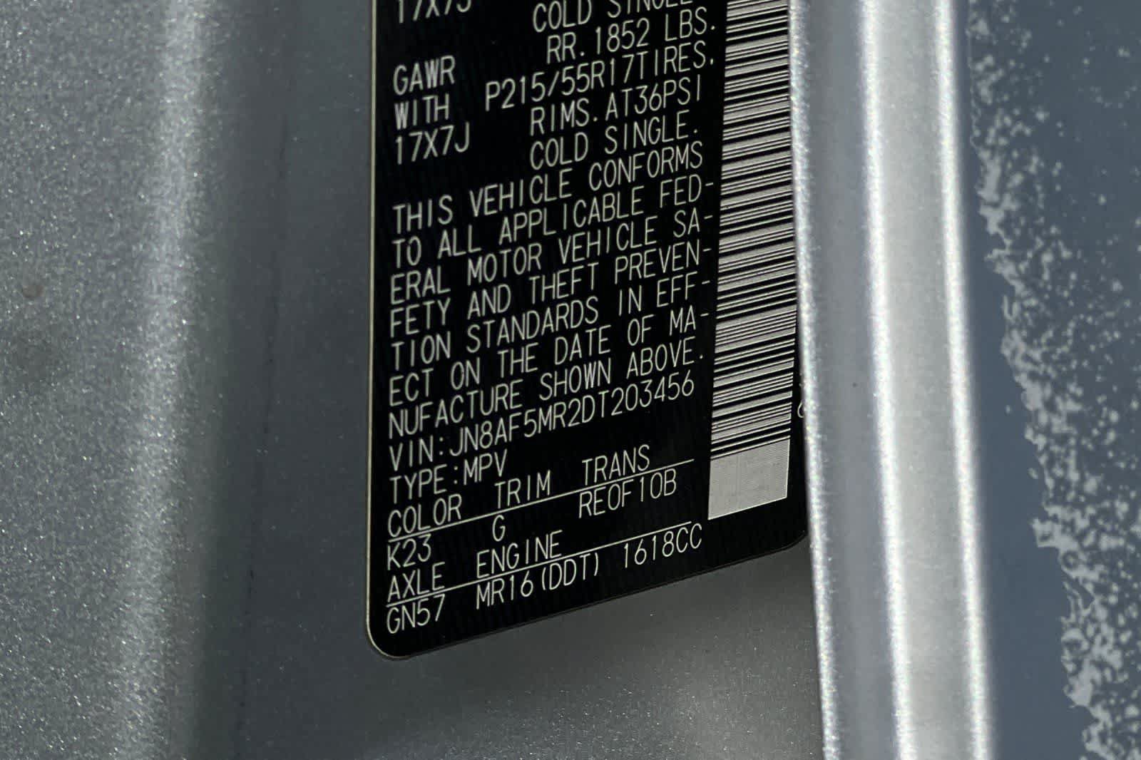 Used 2013 Nissan Juke S FWD image 35