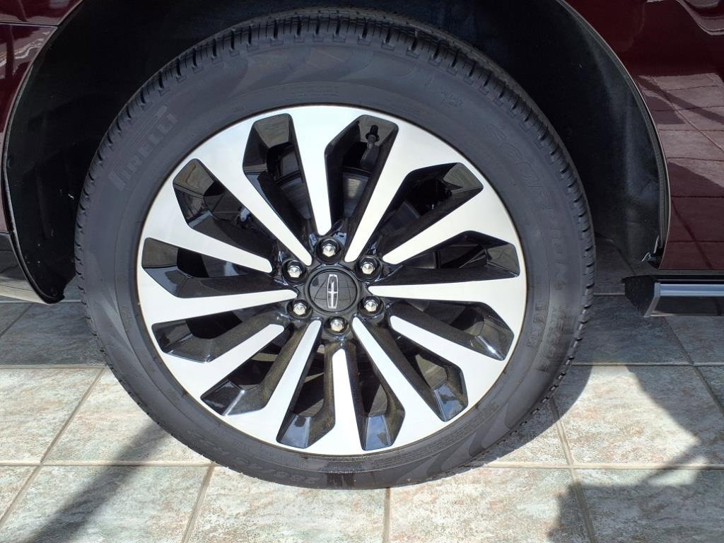 New 2024 Lincoln Navigator Reserve image 7