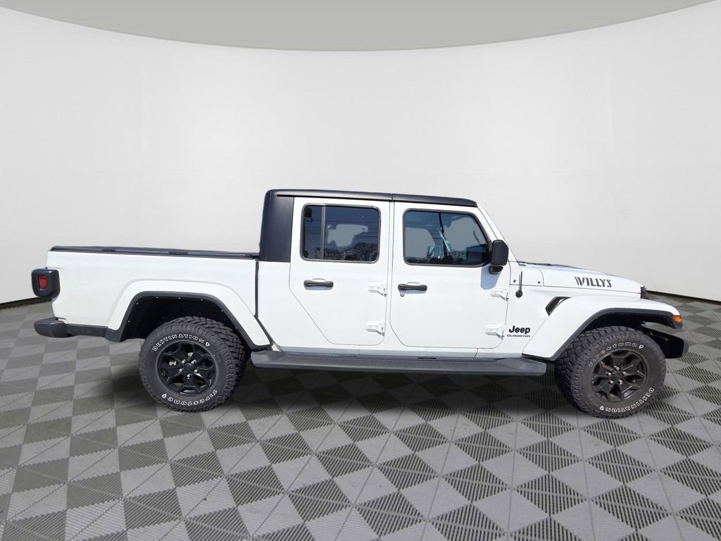 Used 2022 Jeep Gladiator Willys image 6