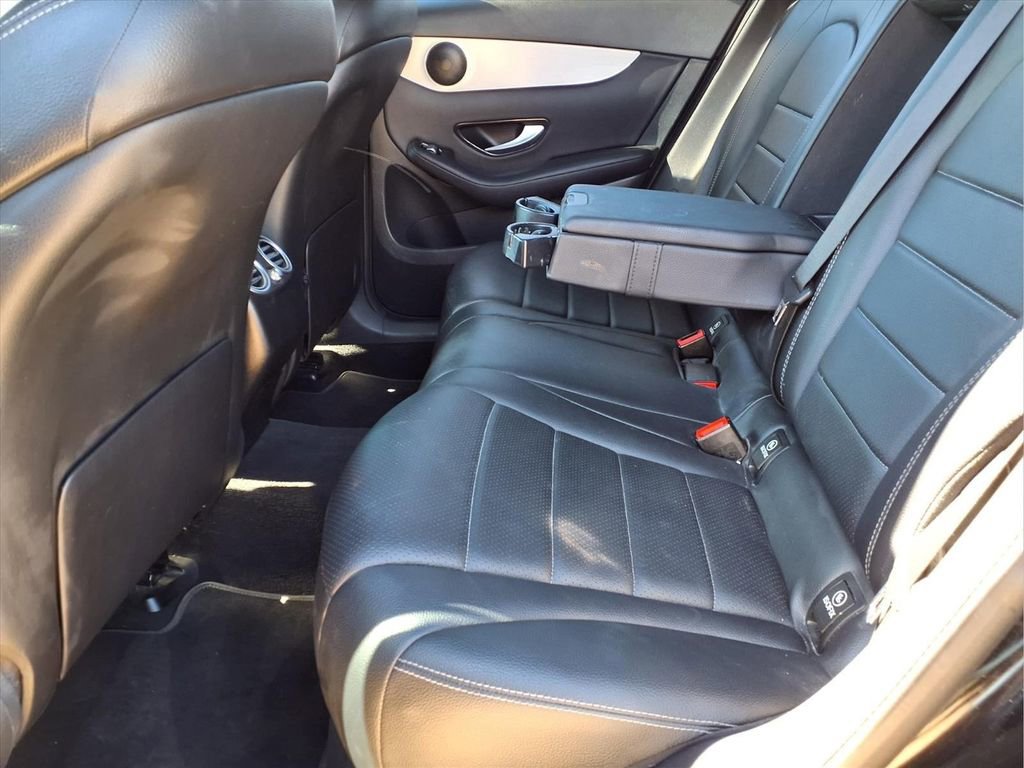 Used 2021 Mercedes-Benz GLC 300 image 24