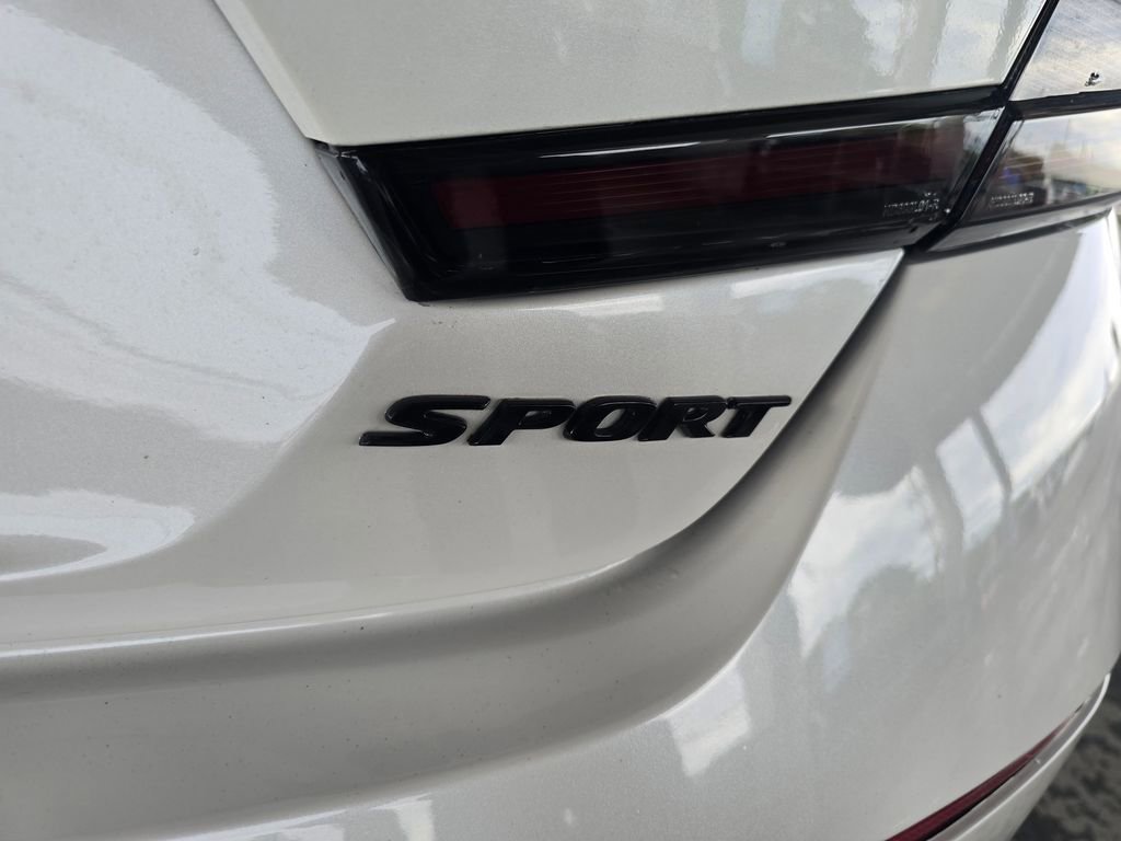 Used 2019 Honda Accord Sport image 40